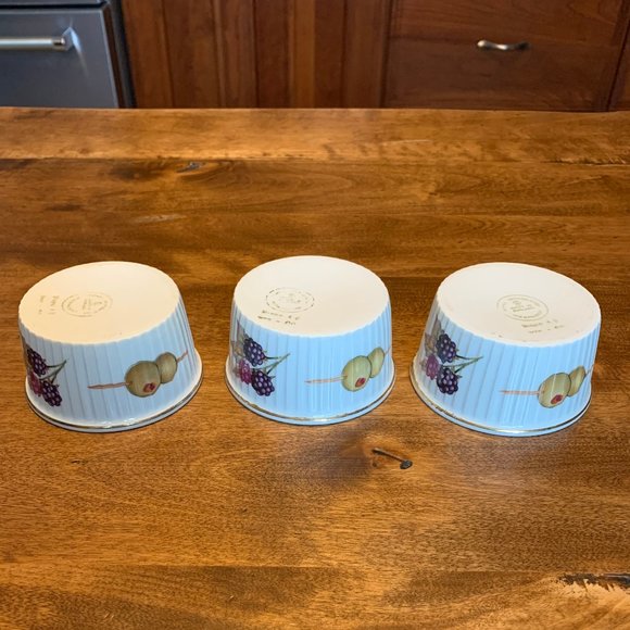 Vintage Set of 3 Royal Worcester Evesham Gold Ramekins - 4 Oz. - Picture 9 of 13